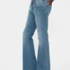 Jeans a vita bassa, lunghi e slim con lacci