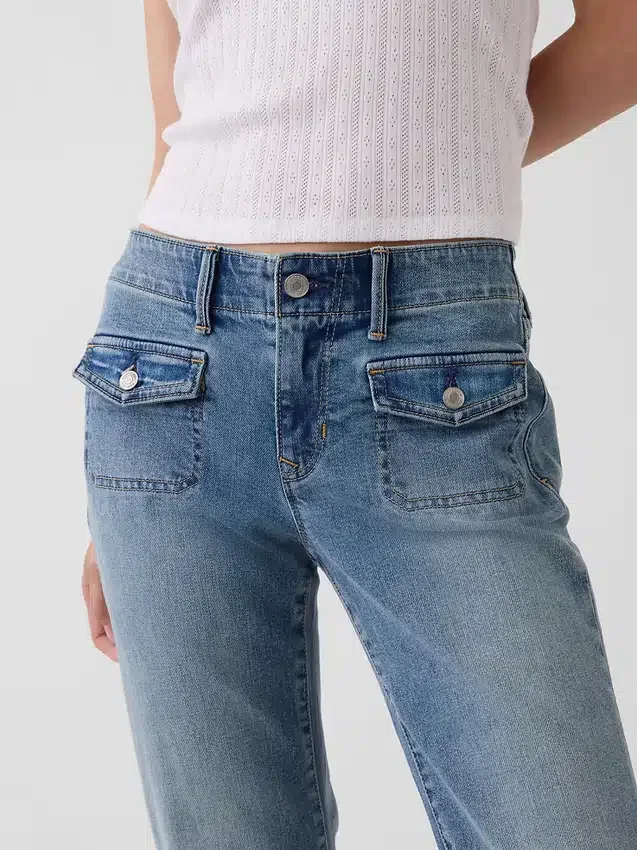 Jeans a vita bassa, lunghi e slim con tasche applicate