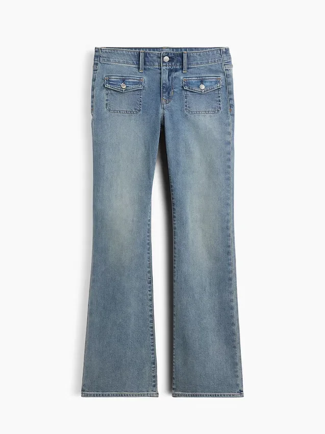 Jeans a vita bassa, lunghi e slim con tasche applicate