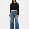 Jeans a vita bassa, morbidissimi, dal taglio ampio in stile anni ’90