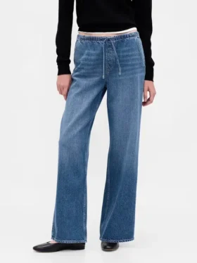 Jeans a vita bassa, morbidissimi, dal taglio ampio in stile anni ’90