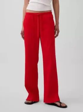 Jeans a vita bassa, morbidissimi, dal taglio ampio in stile anni ’90