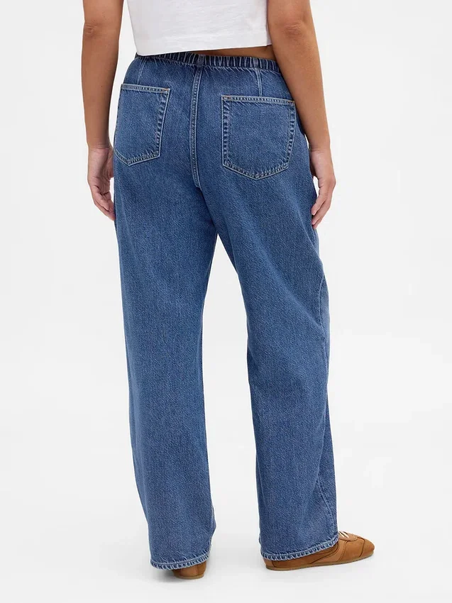 Jeans a vita bassa, morbidissimi, dal taglio ampio in stile anni ’90