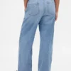 Jeans a vita bassa, morbidissimi, dal taglio ampio in stile anni ’90