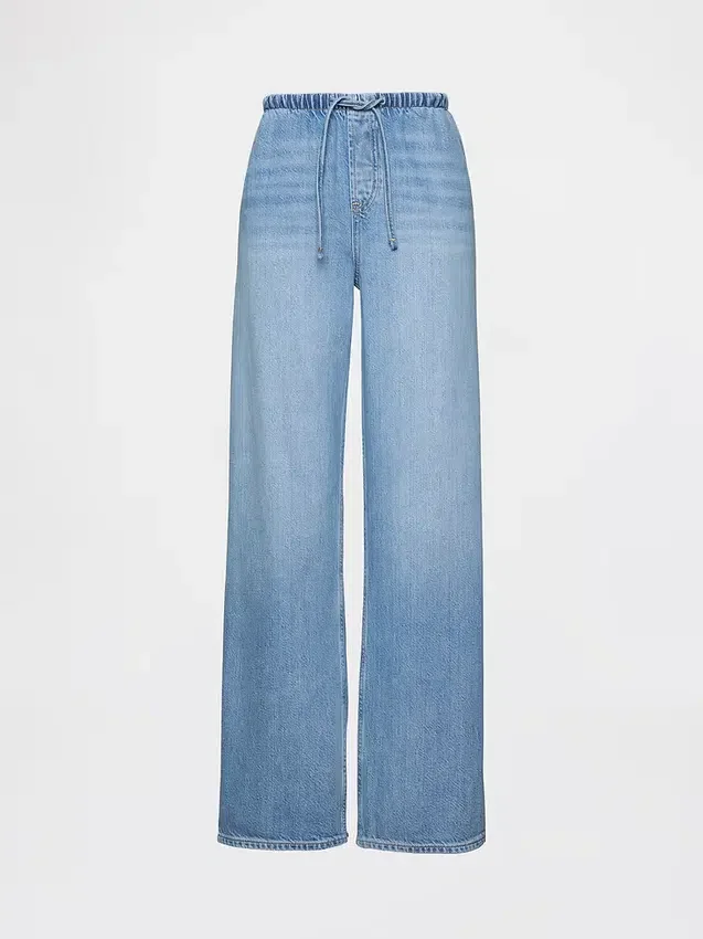 Jeans a vita bassa, morbidissimi, dal taglio ampio in stile anni ’90