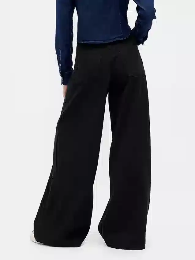 Jeans a vita bassa, morbidissimi ed extra larghi