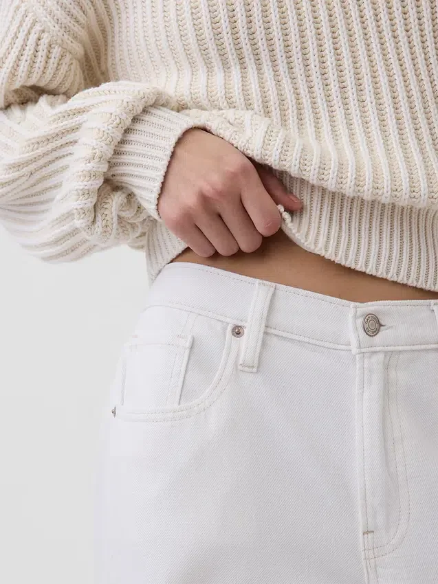 Jeans a vita bassa, morbidissimi ed extra larghi