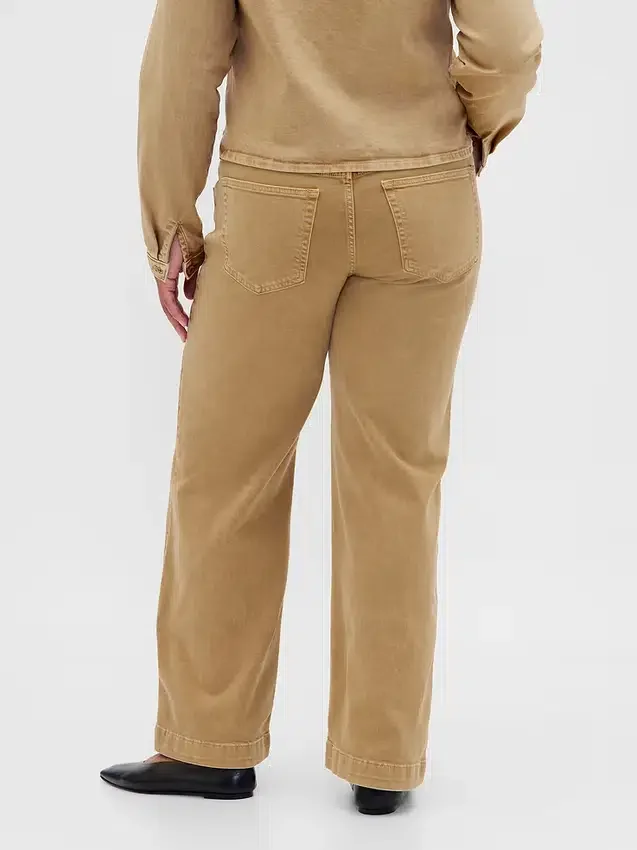 Jeans a vita bassa stile anni '90, larghi, con micro cintura