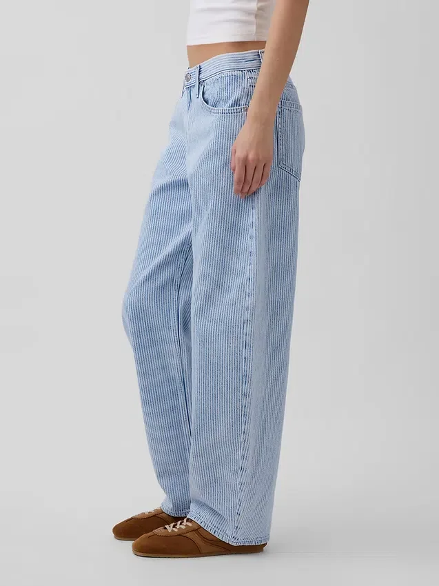 Jeans a vita bassa ultrasoft dal taglio a barilotto