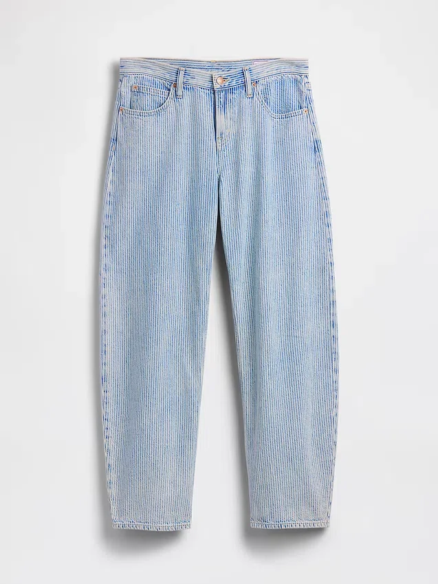 Jeans a vita bassa ultrasoft dal taglio a barilotto