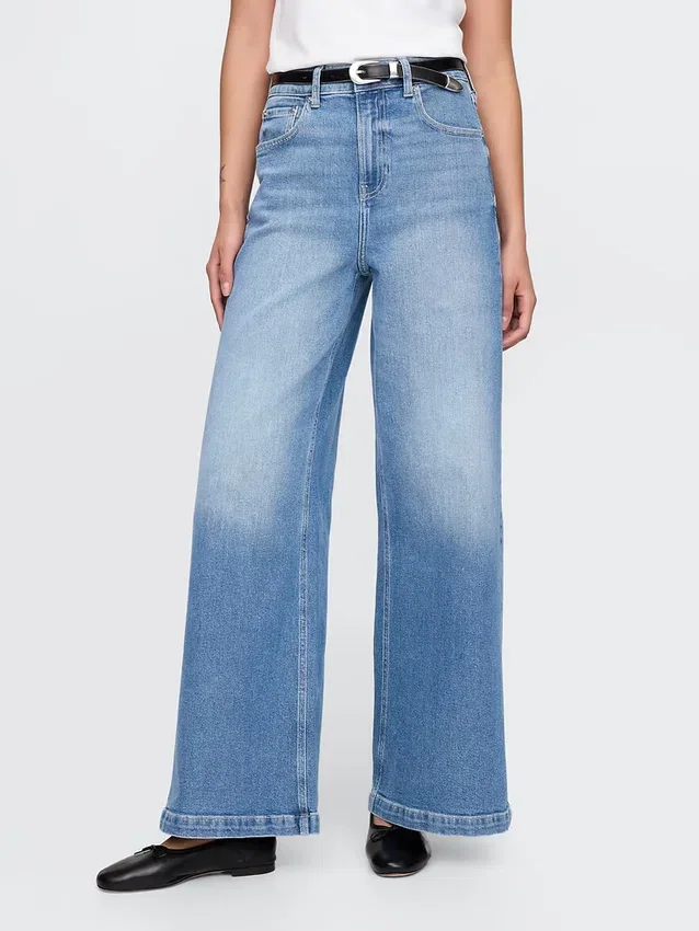 Jeans a vita extra alta e gamba larga
