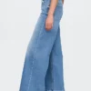 Jeans a vita extra alta e gamba larga