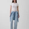 Jeans a vita media, con cuciture, dal taglio dritto e morbido