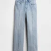 Jeans a vita media, con cuciture, dal taglio dritto e morbido