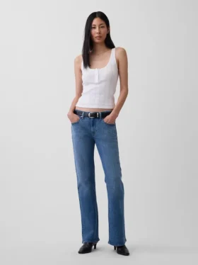 Jeans a vita media dal taglio rilassato con gamba a zampa