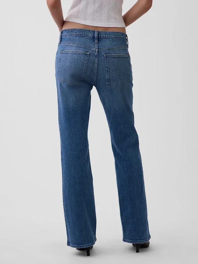 Jeans a vita media dal taglio rilassato con gamba a zampa