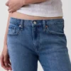 Jeans a vita media dal taglio rilassato con gamba a zampa