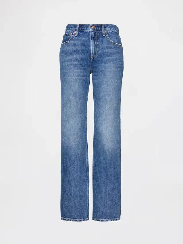 Jeans a vita media, rigidi, dal taglio dritto e morbido