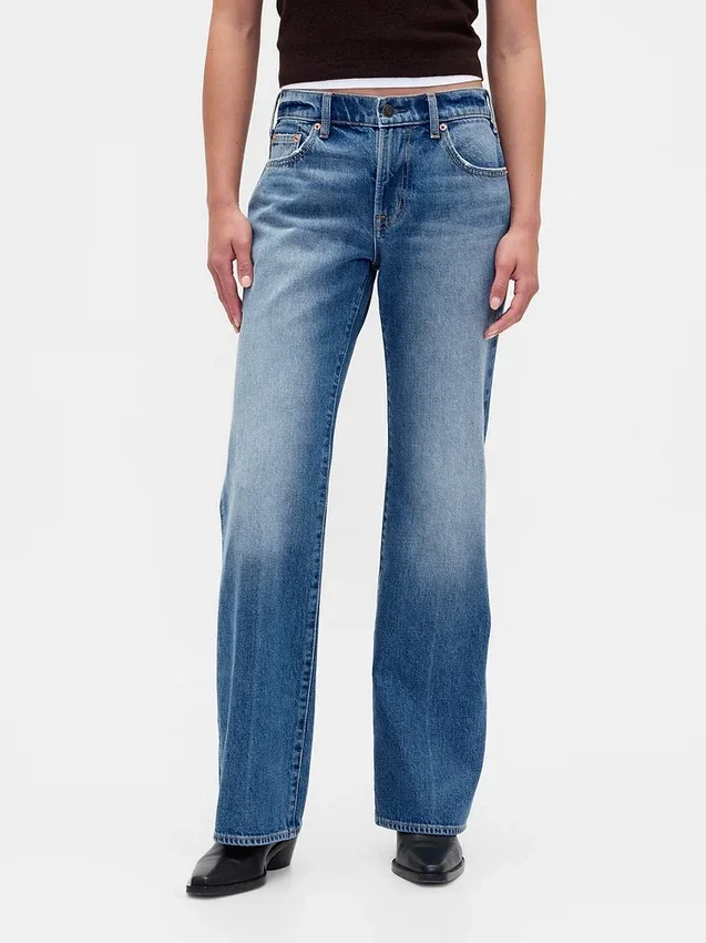 Jeans a vita media, rigidi, dal taglio rilassato e svasati
