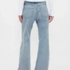 Jeans a vita media, rigidi, dal taglio rilassato e svasati