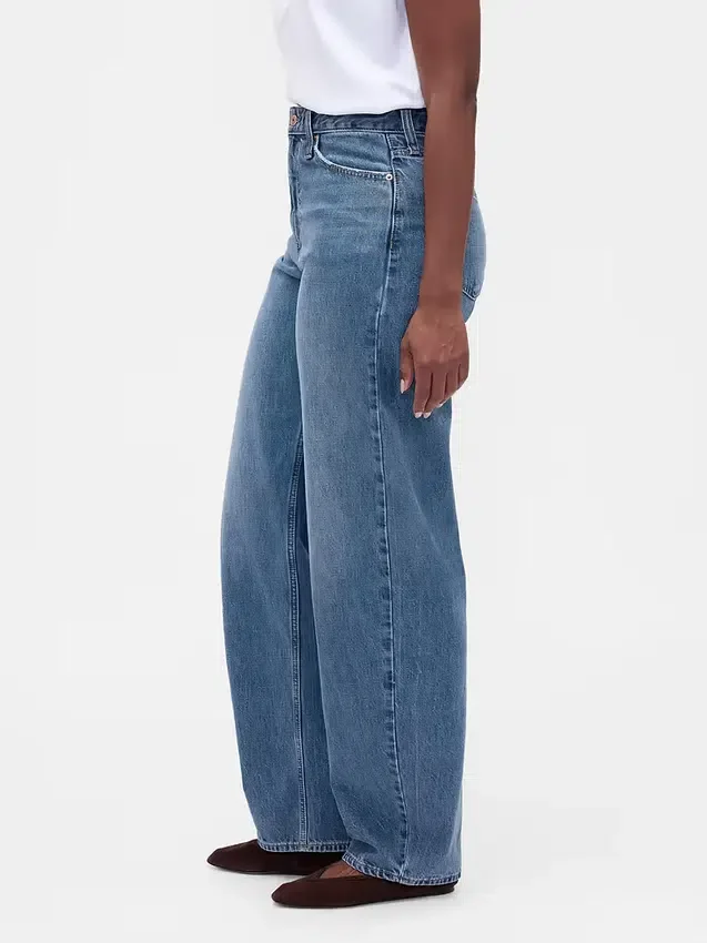 Jeans a zampa alta per taglie curvy