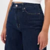 Jeans a zampa alta per taglie curvy