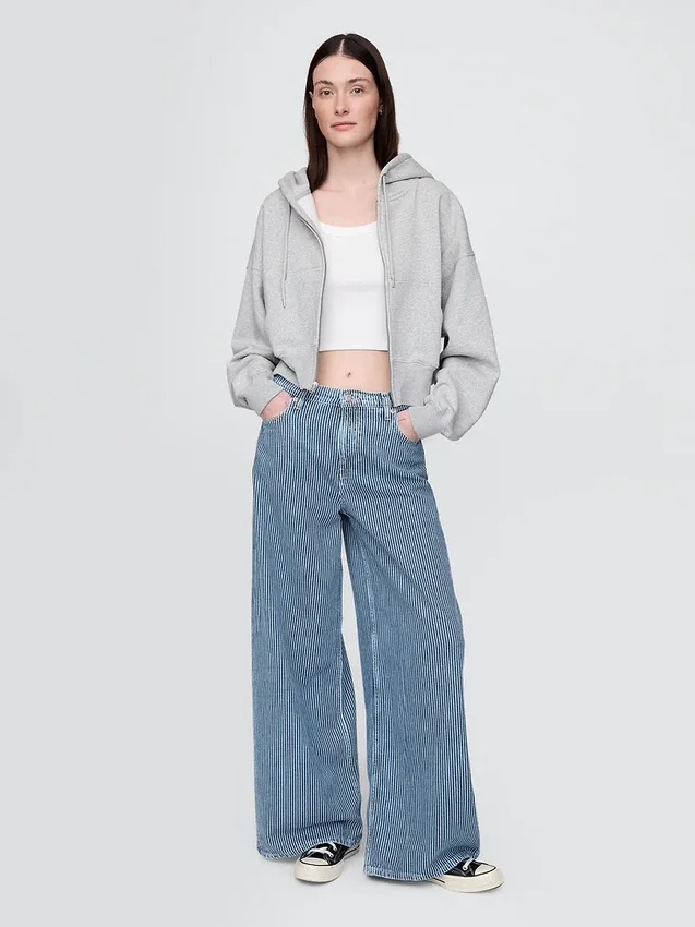 Jeans baggy a vita media in denim ultra morbido a righe