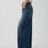 Jeans baggy a vita media, morbidissimi e con borchie