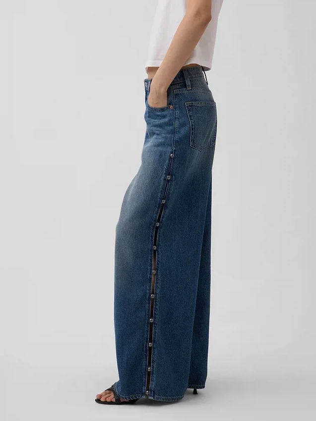 Jeans baggy a vita media, morbidissimi e con borchie
