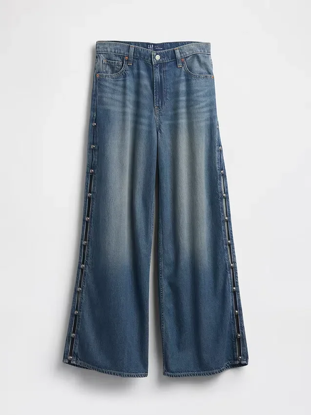 Jeans baggy a vita media, morbidissimi e con borchie