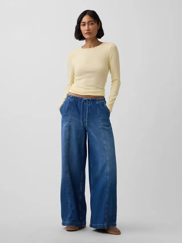 Jeans baggy a vita media, morbidissimi e con cuciture semplici