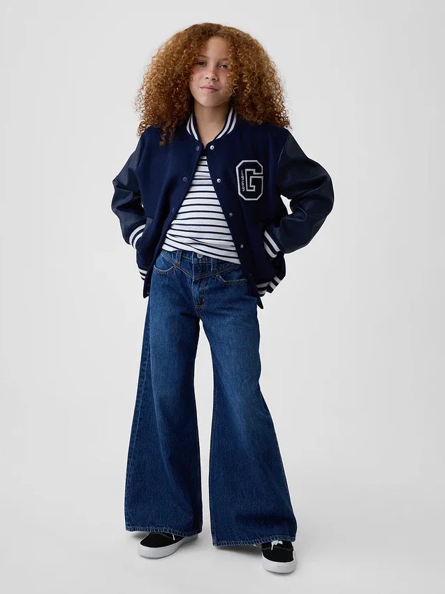 Jeans baggy da bambino a vita bassa con carré frontale