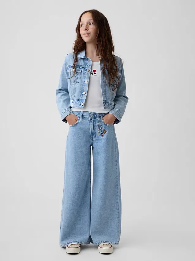 Jeans baggy da bambino a vita bassa con ricamo “I Heart NY”