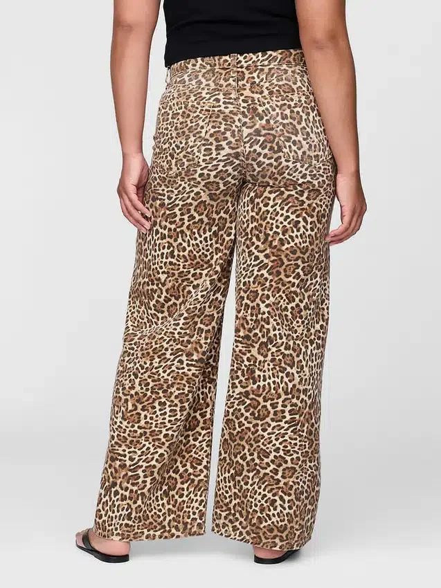Jeans baggy leopardati ultra morbidi a vita media