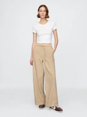 Jeans baggy morbidi a vita media
