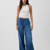 Jeans baggy morbidi a vita media