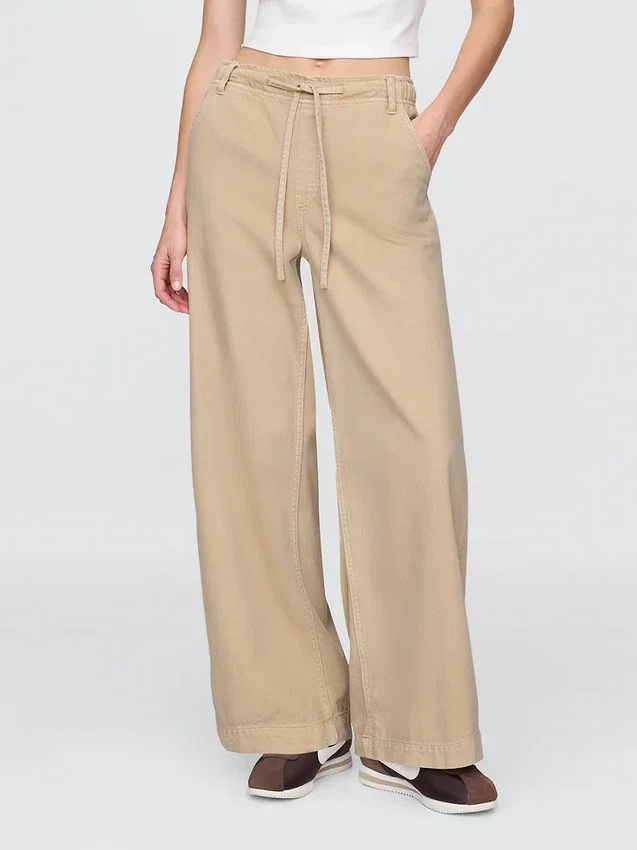 Jeans baggy morbidi a vita media