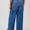 Jeans baggy morbidi a vita media