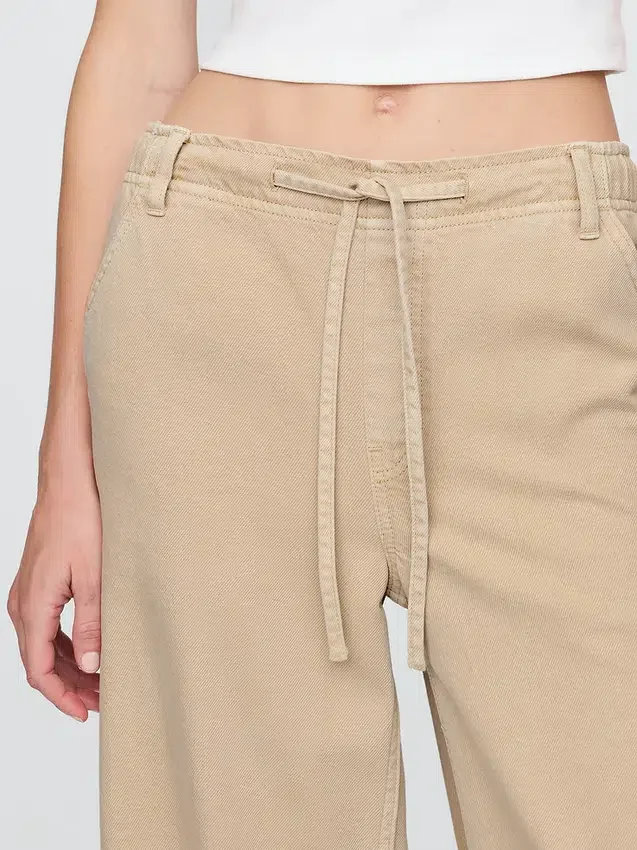Jeans baggy morbidi a vita media