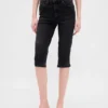 Jeans capri a vita alta e taglio corto