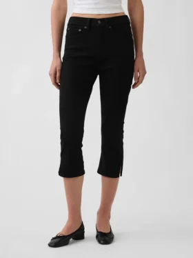 Jeans capri a vita alta e taglio corto