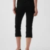 Jeans capri a vita alta e taglio corto