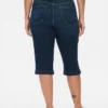 Jeans capri a vita alta e taglio corto