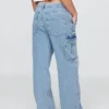 Jeans cargo larghi a vita media in stile anni '90