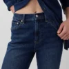 Jeans cropped a vita alta, slim e dritti in stile anni '90