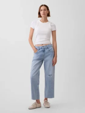 Jeans cropped a vita bassa e dal taglio morbido