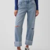 Jeans cropped a vita bassa e dal taglio morbido