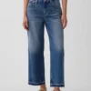 Jeans cropped a vita bassa e dal taglio morbido