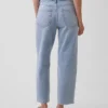 Jeans cropped a vita bassa e dal taglio morbido