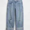 Jeans cropped a vita bassa e dal taglio morbido
